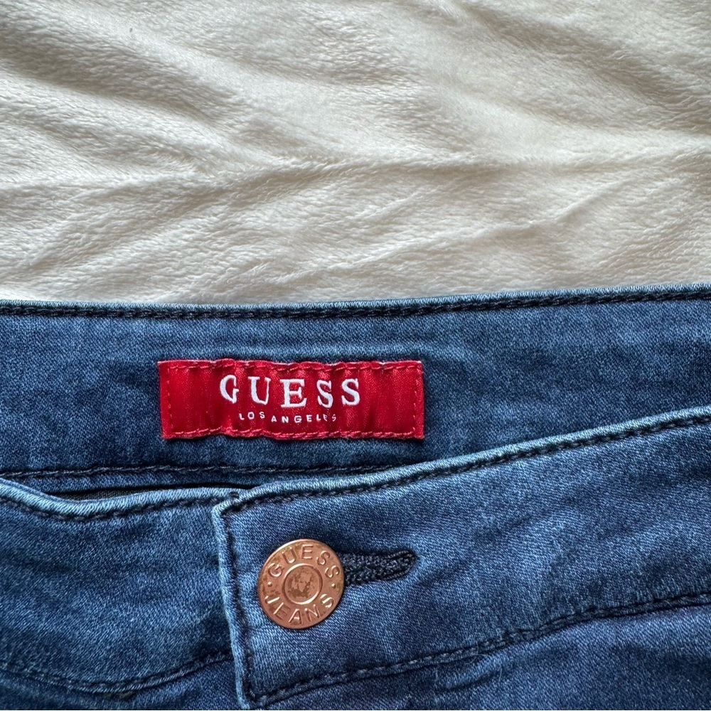 Guess Women’s High Rise Dark Wash Jeggings - Picture 7 of 9